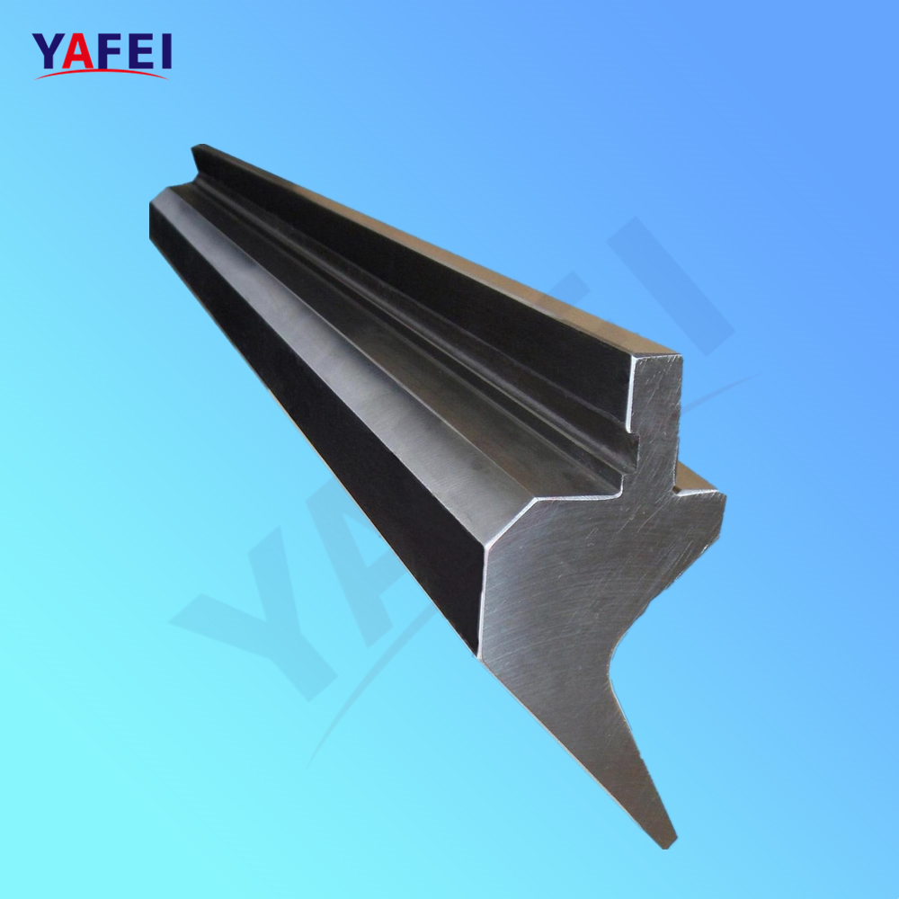 gooseneck punch ثقب معقوفة